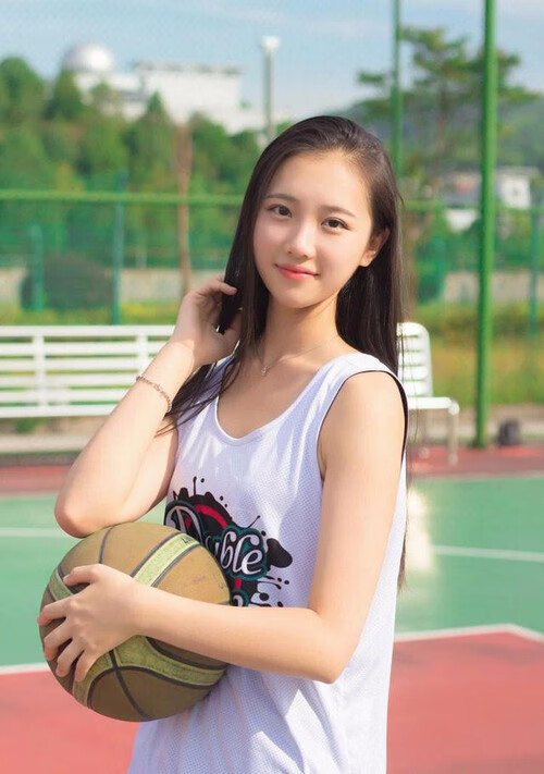 门将内赫尔关键扑救，确保美国女足胜利，内马尔门将