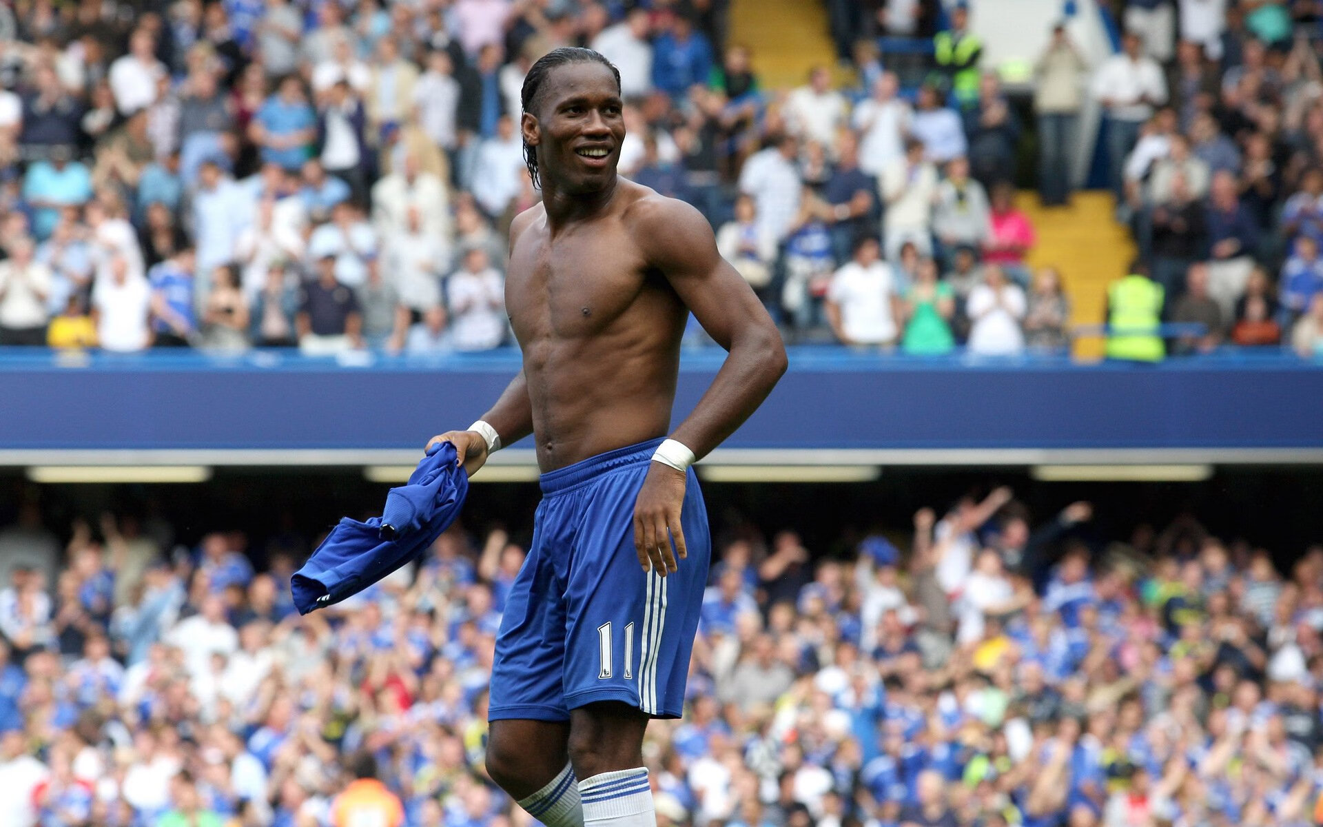 法甲高潮回归：巴黎先输一球逆转里尔，比赛精彩纷呈，巴黎 法甲