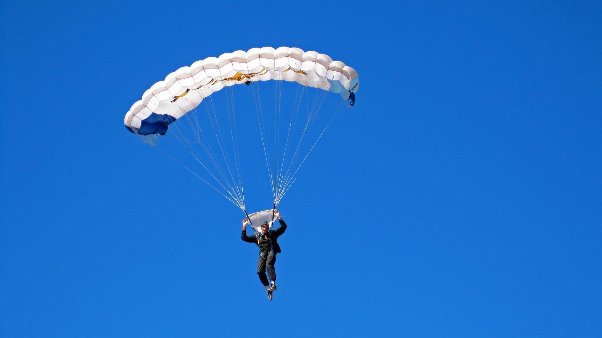 fb sports官网-特色篮球场馆建设如火如荼，激发全民体育热潮，篮球场馆简介